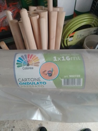 Cartone ondulato pressato - cartone,