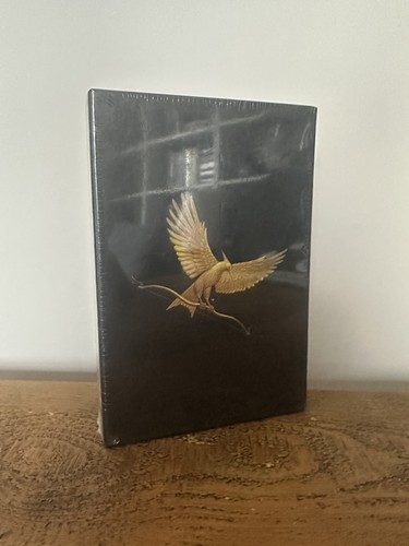 Hunger games suzanne collins - hunger,