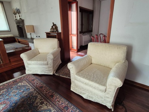 Coppia poltrone bianche - di,