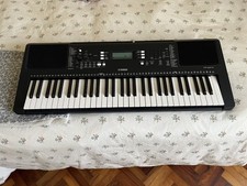 Yamaha PSR-E373 61 Tastiera