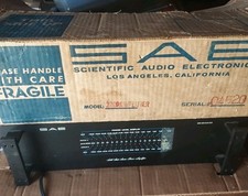 SAE 2200 100W/Chan Amplificatore di potenza stereo a stato solido, montaggio su rack
