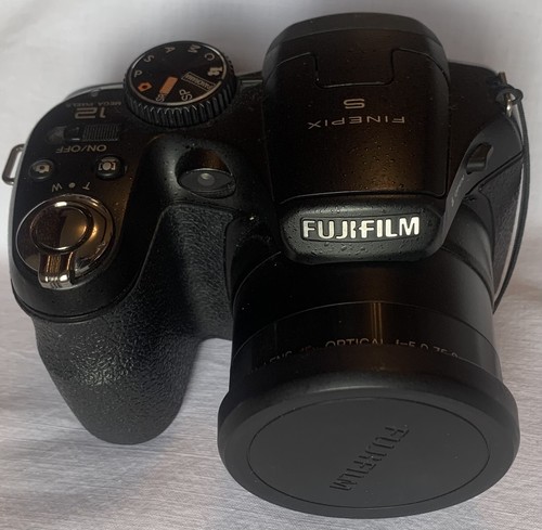 Fujifilm finepix s1600 - s1600, s