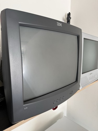 Ibm e74 monitor crt - ibm, vga