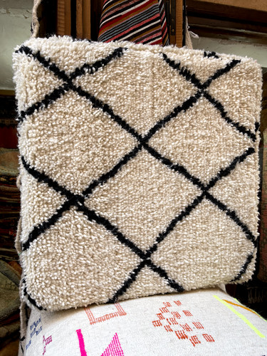 Pouf tappeto berbero fatto - , a