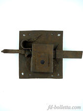 Vecchia,antica serratura in