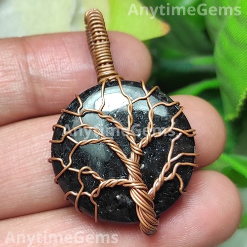 Collana con ciondolo albero