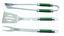SET UTENSILI BARBECUE 3