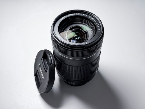 Canon 135mm ef s - is, ef-s