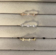 Anelli scintillanti delicati tricolore