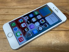 Apple iPhone 7 - 32GB -