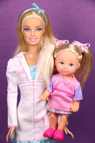 Barbie steppin out - steppin,