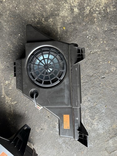 Mercedes w204 subwoofer - w204,