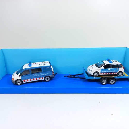 Furgón mercedes vito - 1/43,