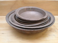 Vecchie ciotole piatti rame
