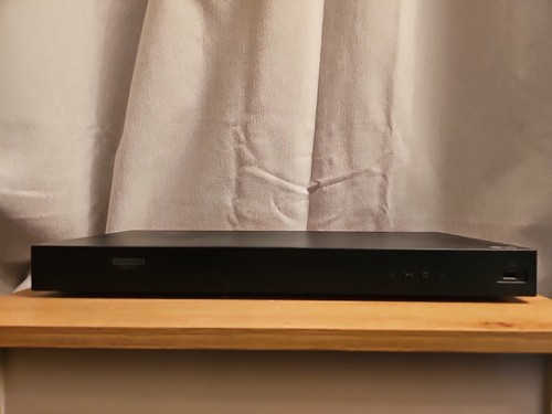 Ubk80 ultra hd hdr - ultra,