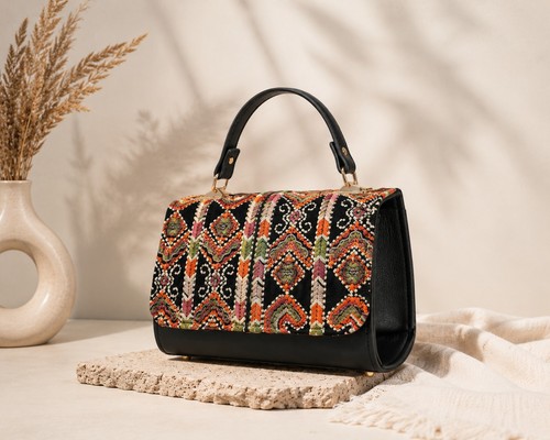 Borsa boho ricamata fatta - borsa, a
