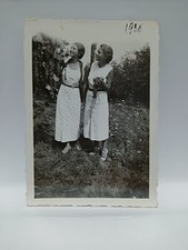 Ritratto di ragazze in abiti