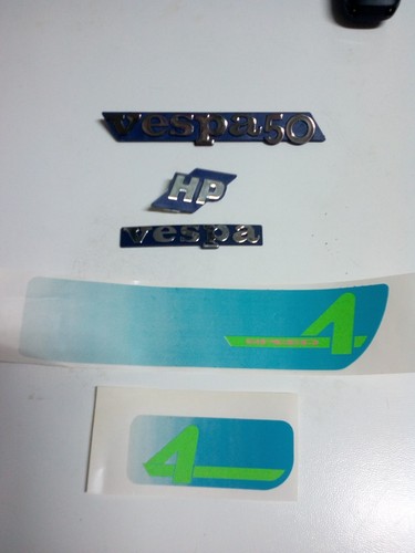 Kit targhette vespa - kit,