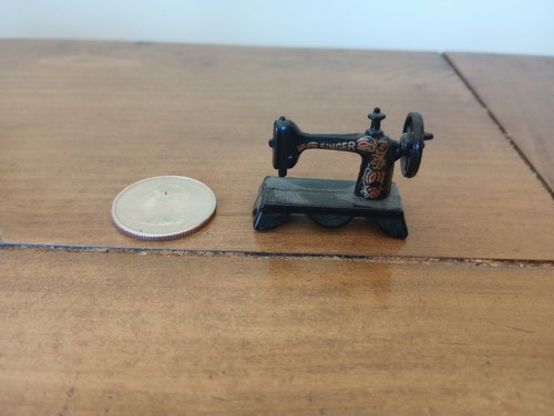 Macchina cucire miniatures - cucire,