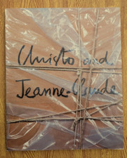 CHRISTO AND JEANNE-CLAUDE -