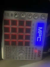 akai Professional MPC Studio con 2 dischi