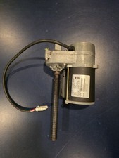 Life Fitness T7-0 Treadmill