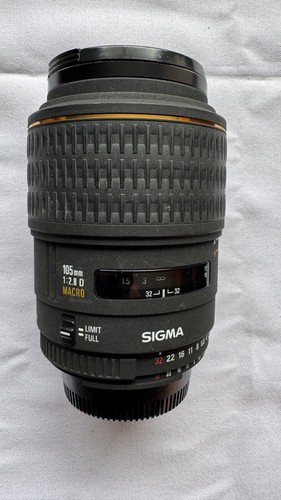 Sigma 105 ex - mm, f2.8