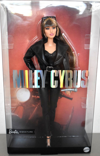 Barbie 2026 signature black - barbie,