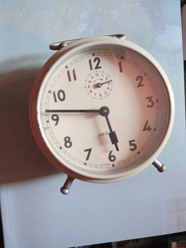 Vecchia sveglia orologio - orologio, da