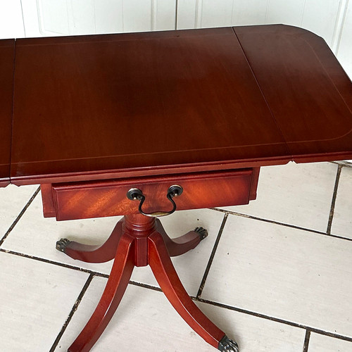 Tavolo legno con - con, foglie