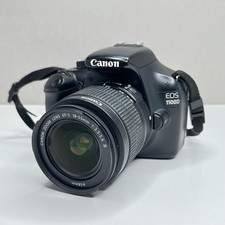 Canon EOS 1100D con obiettivo