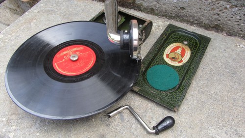 Grammofano militare trincea - da,