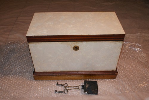 Antica cassaforte legno - in,