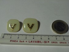 BOTTONE V VALENTINO SMALTO