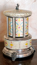 Reuge Music box carosello rossetto movimento svizzero anni 50/60, Italia