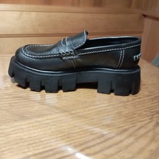 mocassini da donna di pelle vera, suola a plateau con tacco 4 cm. STUDIO UNTOLD 