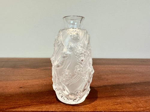 Lalique france vase - france,