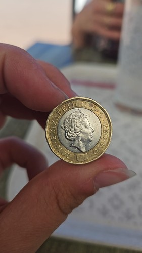 Pièce one pound elizabeth - one,