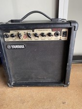 Yamaha GA-15 Amplificatore per