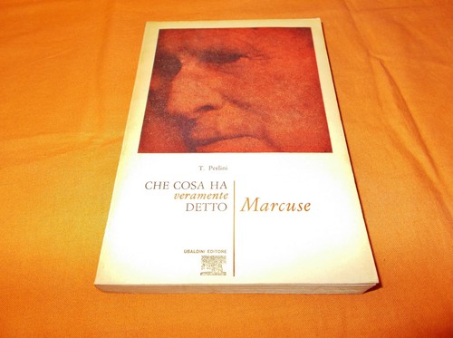 Perlini che cosa ha - che,