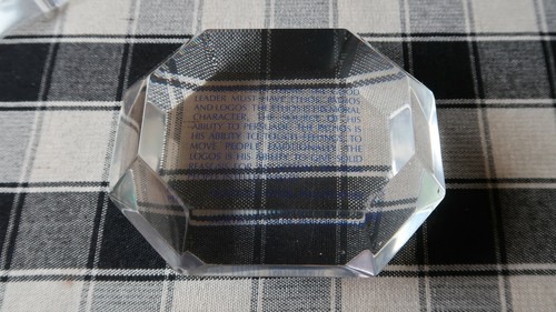 Fermacarte citazione logo