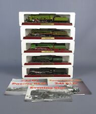 Modellini treni De agostini locomotive a vapore collezione esposizione vintage