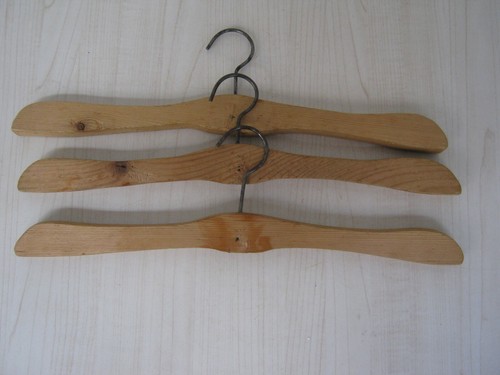 Antiche grucce legno - antiche,