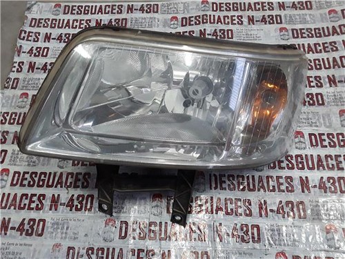 Faro anteriore sinistro