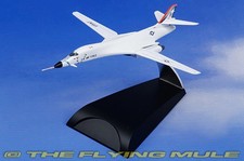 Dragon Models 1:400 B-1A