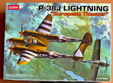 Academy 1/72 P-38J Lightning