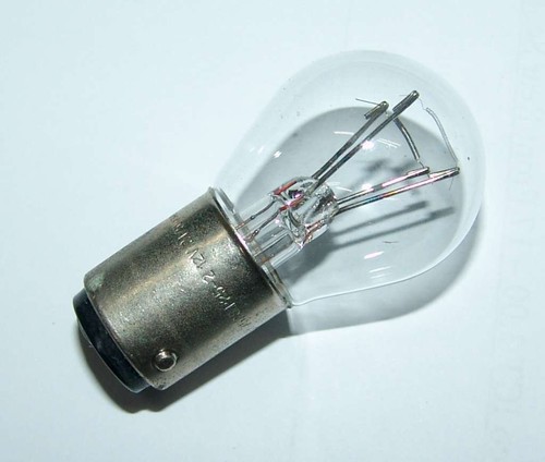Lampadina faro fanale - lampadina,