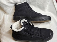 Sneakers stile stivaletto