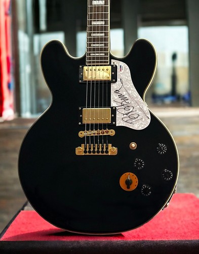 King signed epiphone - signed,