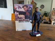 Hot Toys - MMS358 - Hawkeye -